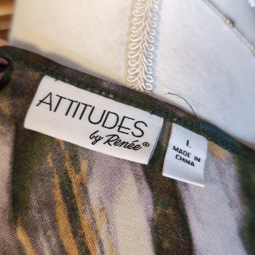 ATTITUDES Painted Tunic - Picture 11 of 13